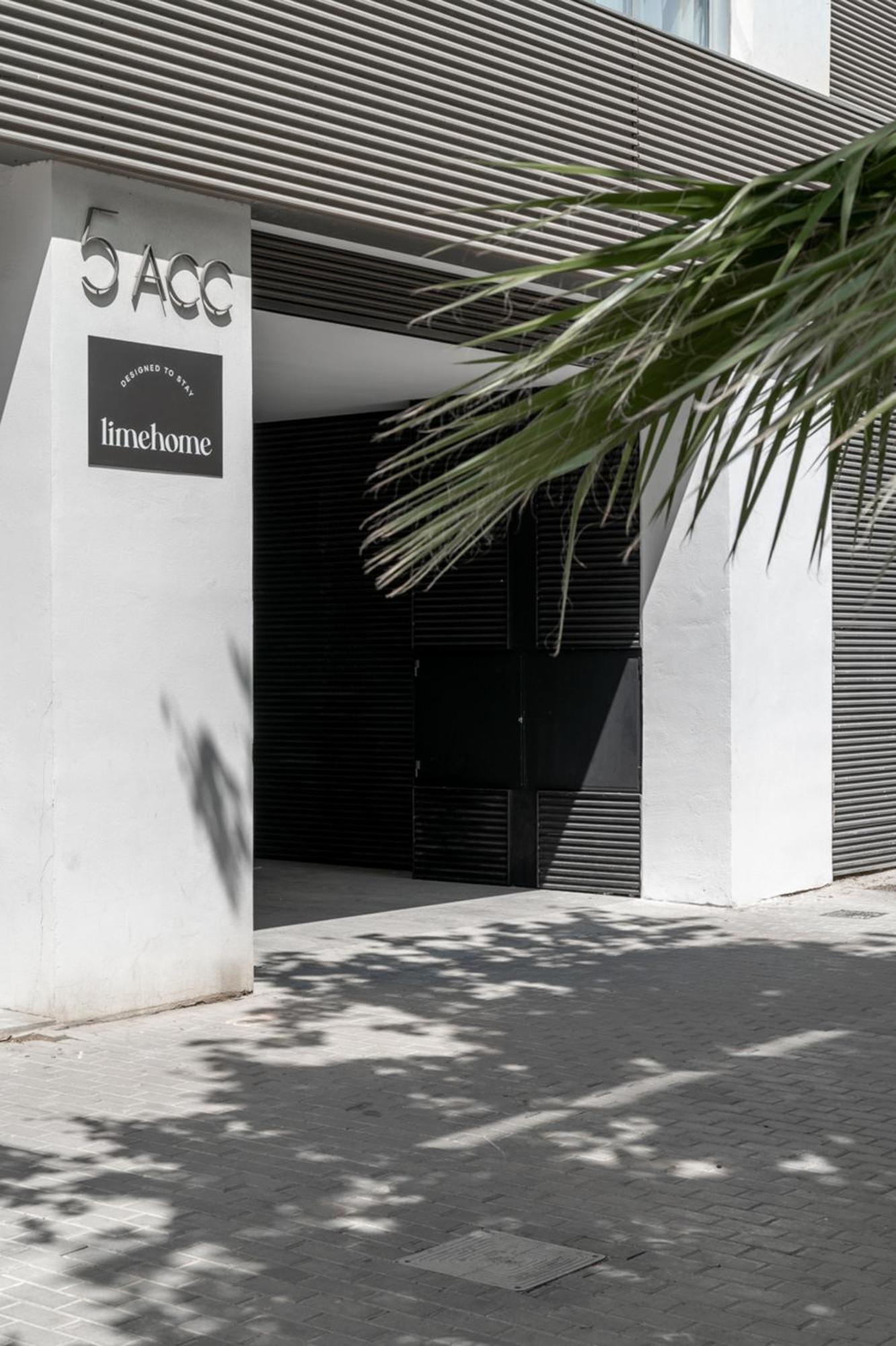 Limehome Valencia Carrer D'Antonio Ferrandis エクステリア 写真