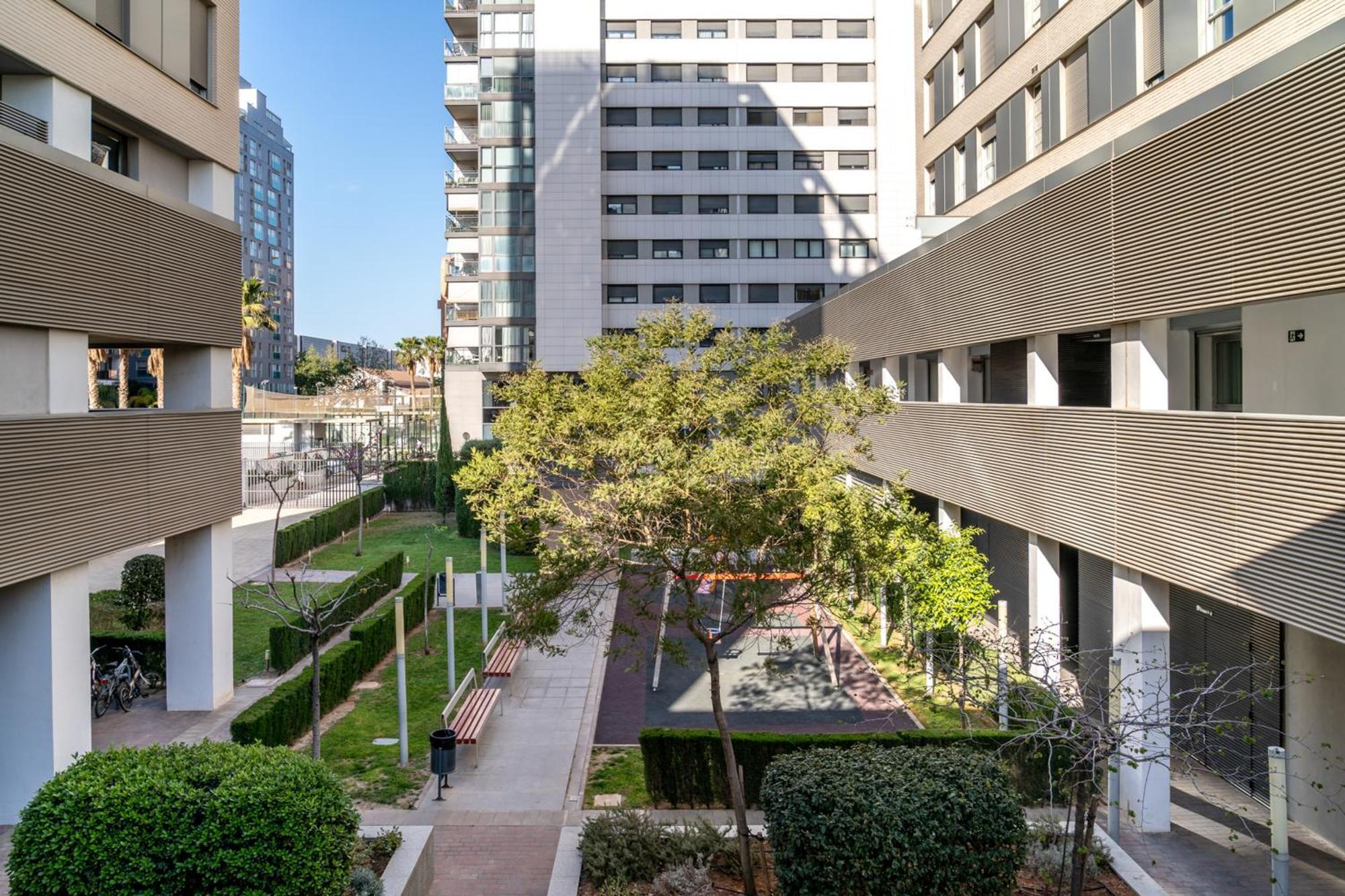 Limehome Valencia Carrer D'Antonio Ferrandis エクステリア 写真