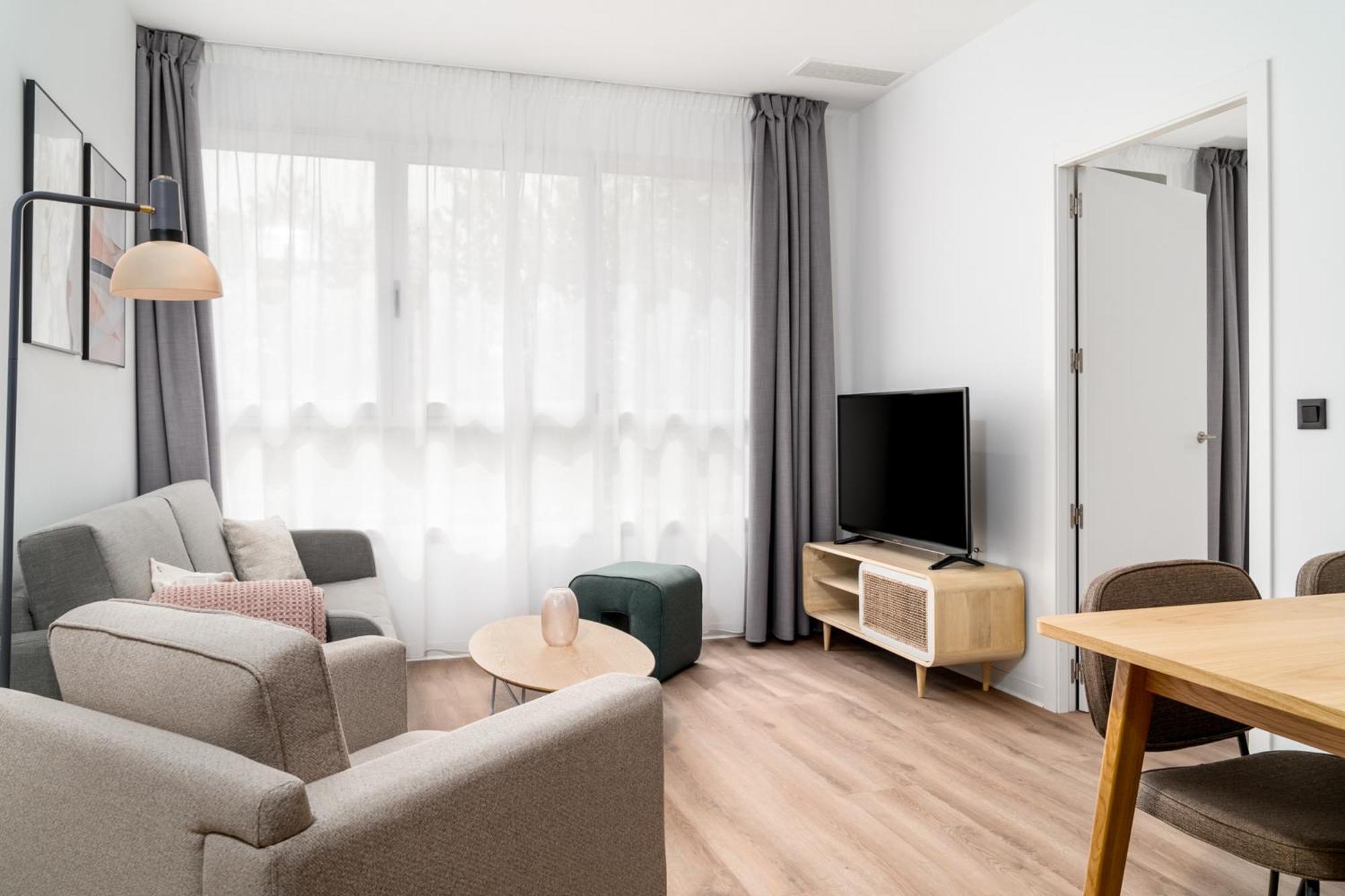 Limehome Valencia Carrer D'Antonio Ferrandis エクステリア 写真