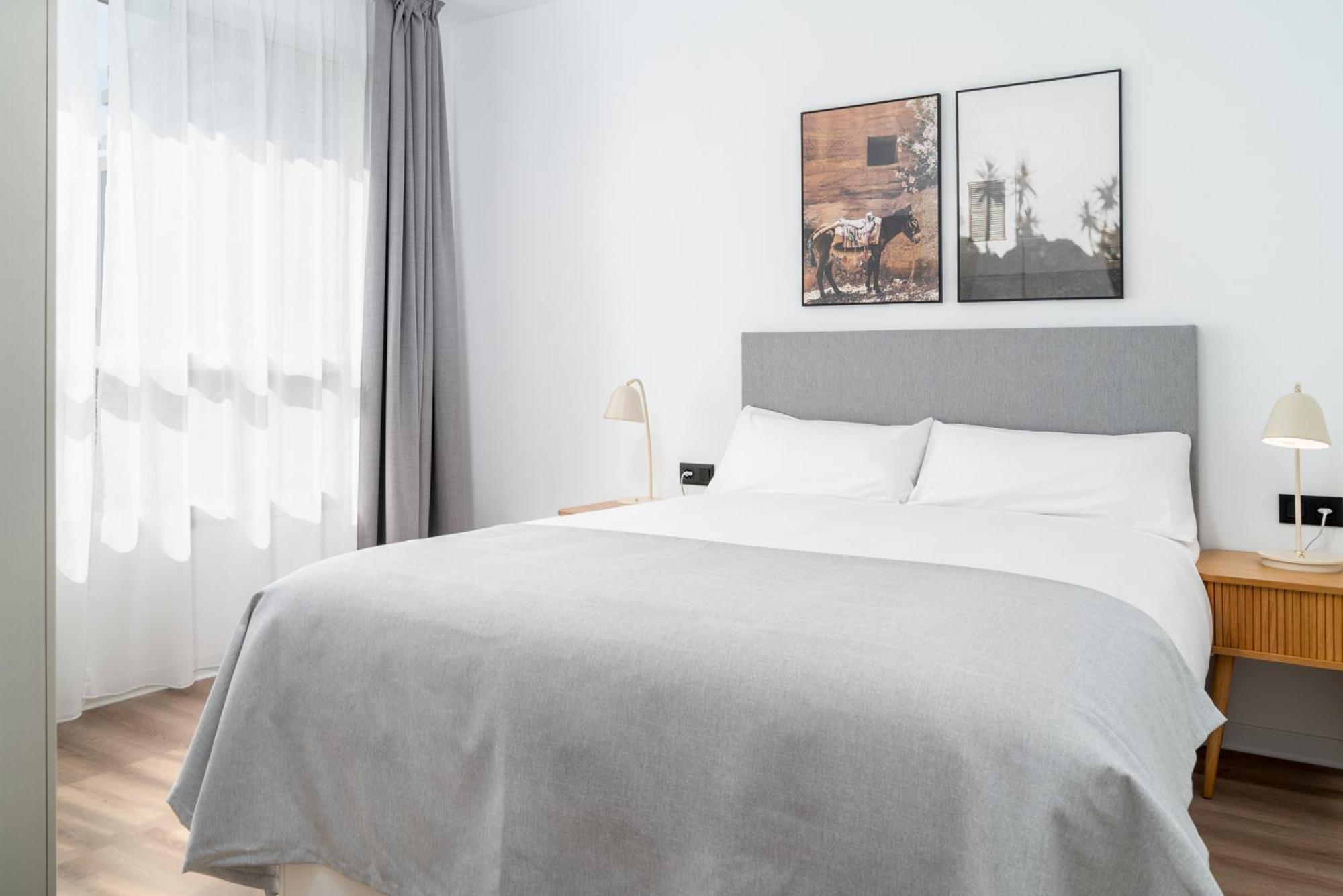 Limehome Valencia Carrer D'Antonio Ferrandis エクステリア 写真