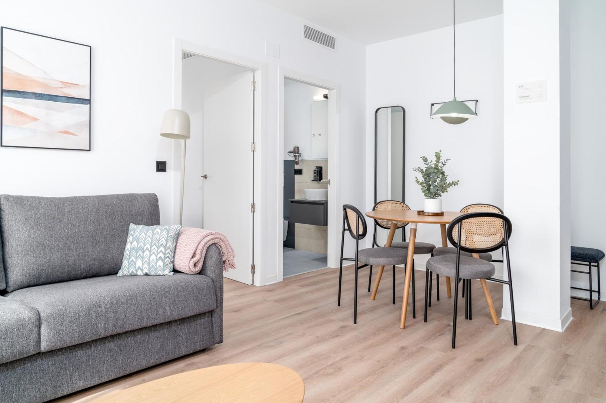 Limehome Valencia Carrer D'Antonio Ferrandis エクステリア 写真