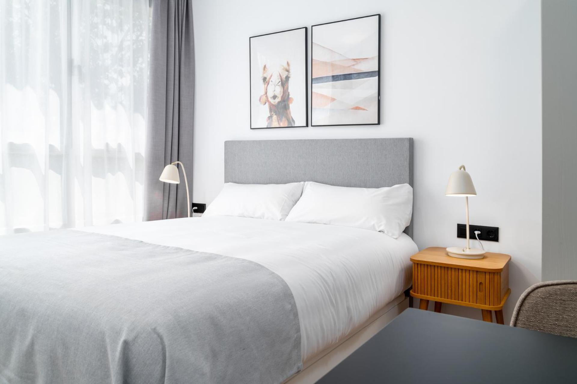 Limehome Valencia Carrer D'Antonio Ferrandis エクステリア 写真