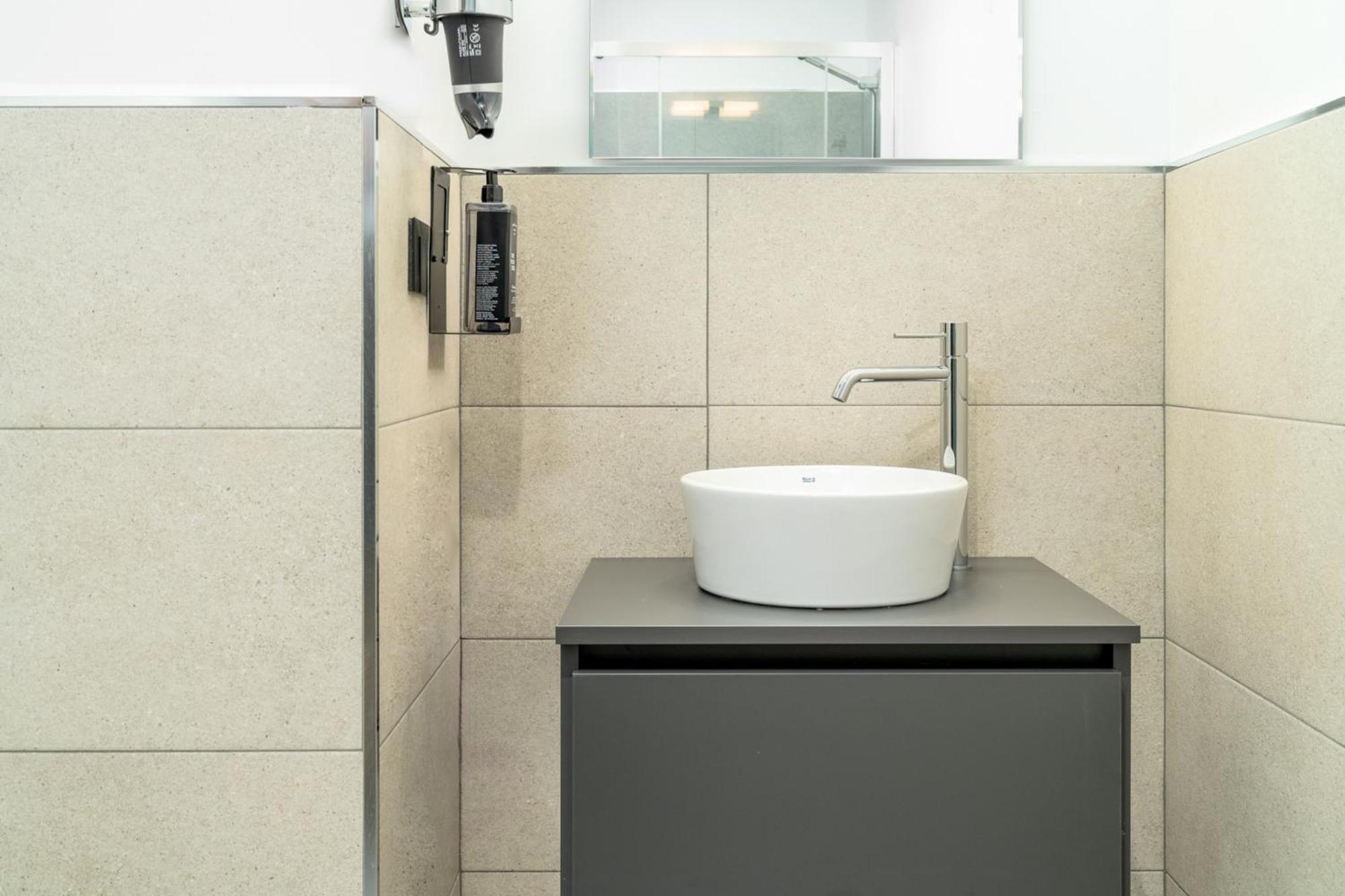 Limehome Valencia Carrer D'Antonio Ferrandis 部屋 写真